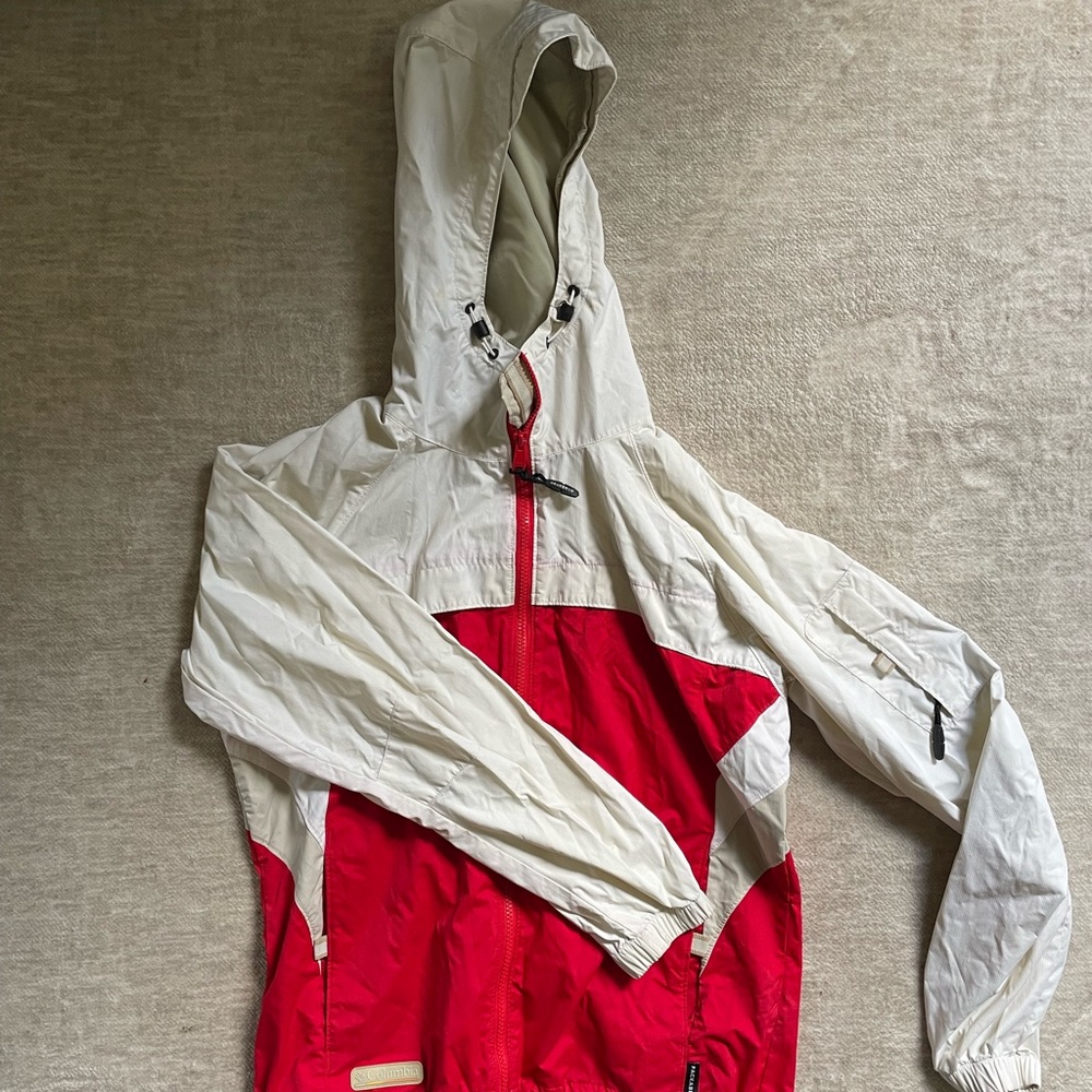 Womans packable columbia Windbreaker